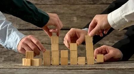 政策重磅接连来袭，助贷借力增信机构，谁是最佳搭档？