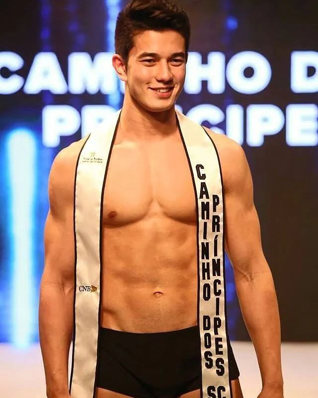 鍥涘窛鎴愰兘璇枃鑰佸笀,鎴愰兘璇枃鑰佸笀