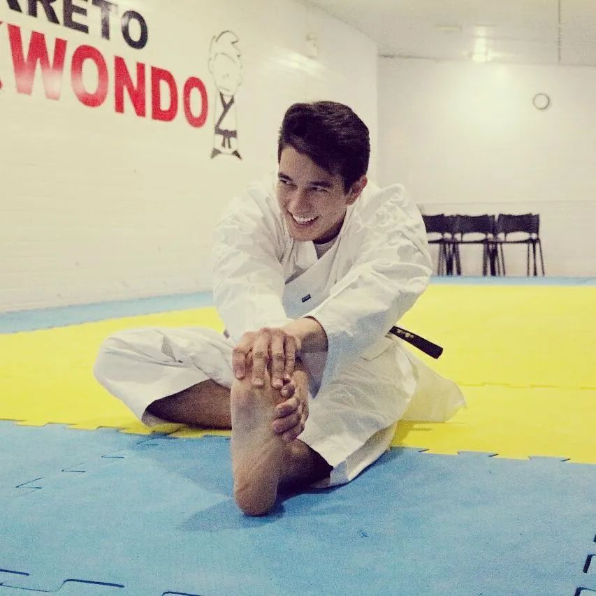 鍥涘窛鎴愰兘璇枃鑰佸笀,鎴愰兘璇枃鑰佸笀