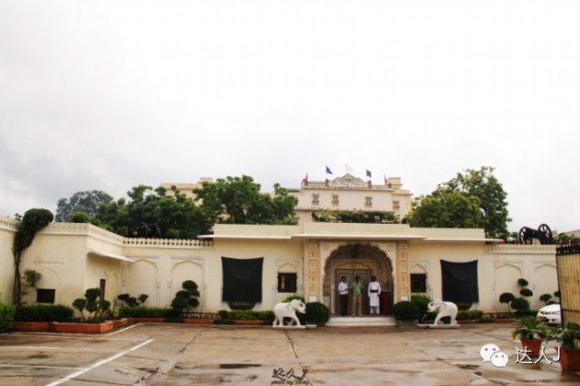 印度酒店真的很脏吗,印度豪华酒店和贫民窟