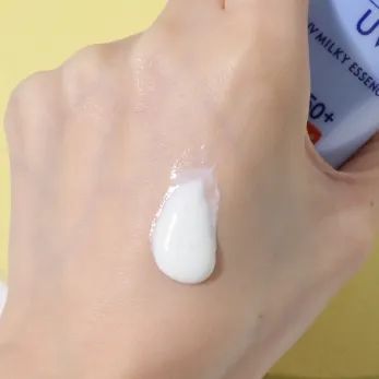 安耐晒防晒霜网红测评,安热沙网红防晒霜