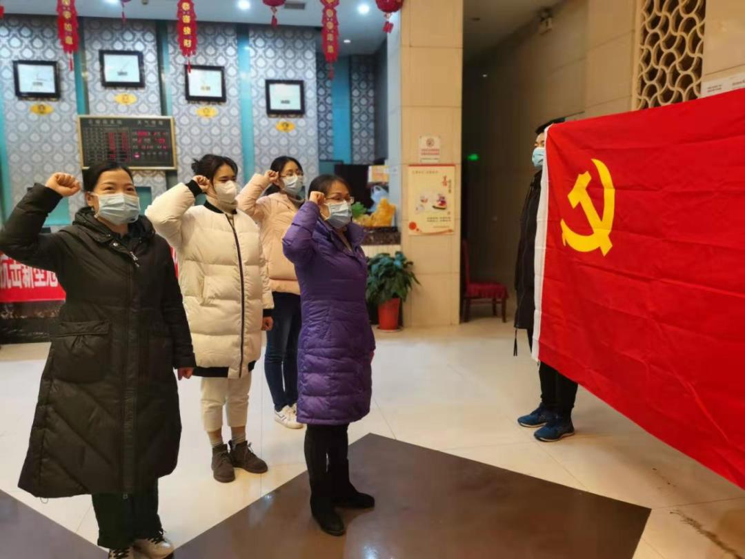 在这个没有硝烟的抗疫战场，谢谢你们为“健康黄石”保驾护航