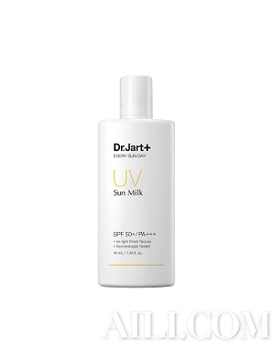 春夏必入的三款防晒 (好用又提亮的防晒推荐)