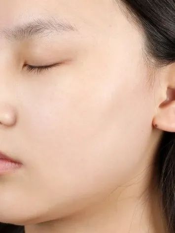 秋冬粉底液奶油肌推荐,春日奶油肌