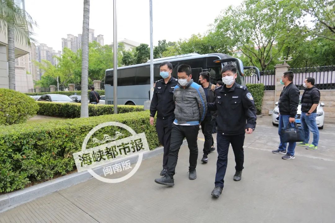 离异少妇约“裸聊”,厦门一男子动心了,随后……