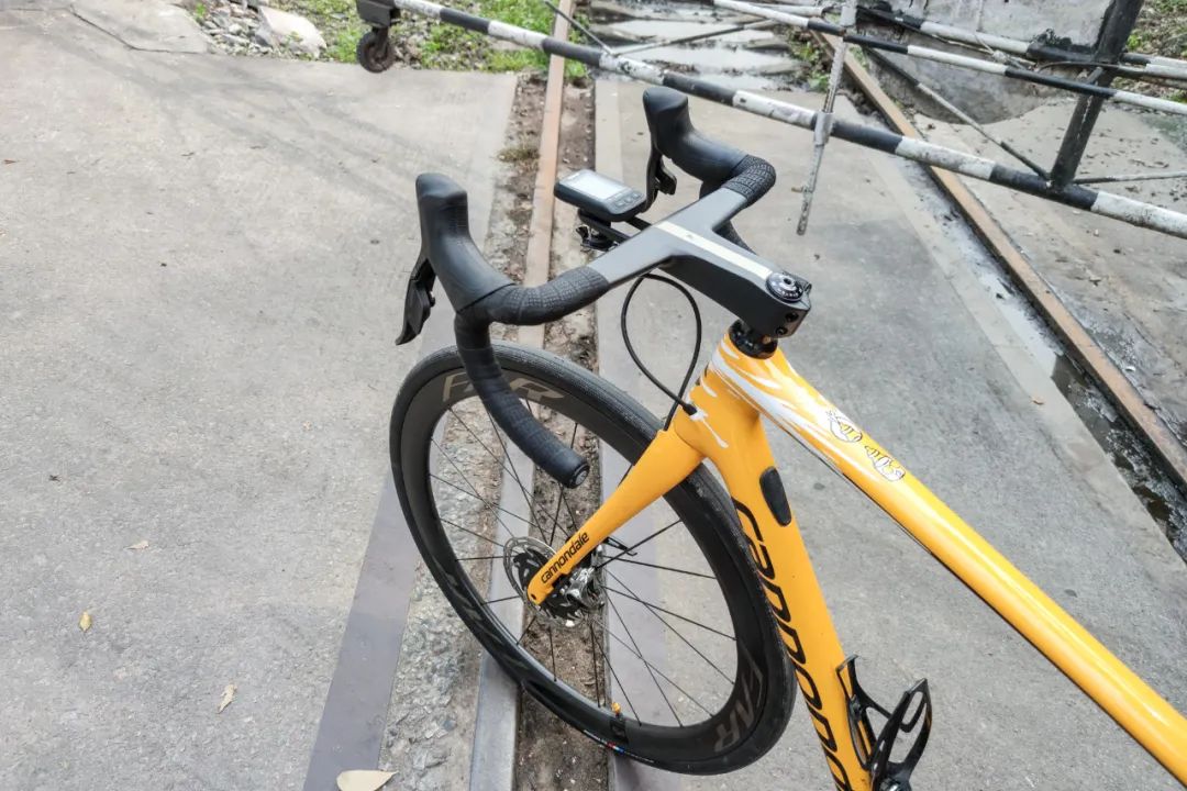 30mm+宽胎正当时：BontragerR332c真空胎体验