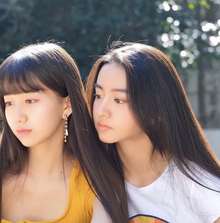 壹周潮话题|木村夫妇结婚20年首秀恩爱,海狸Kaia居家没忘秀身材