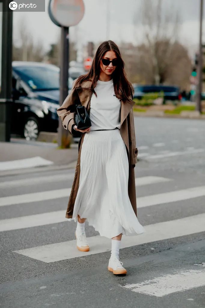 配饰狂|杨幂的终极时髦秘籍，10块钱帮你给腿整容