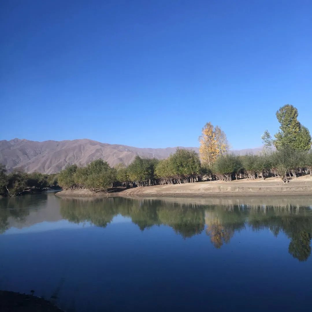 从日喀则出发珠穆朗玛峰旅游,日喀则能看到珠穆朗玛峰吗