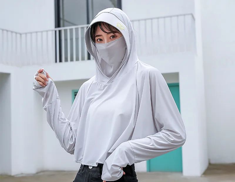 怎么正确涂防晒霜不会假白,涂了防晒霜被晒红