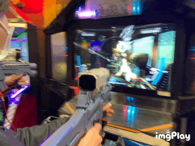 小鲁哥携手万小汇直播探店！小米手环、蒂佳婷面膜走到哪送到哪