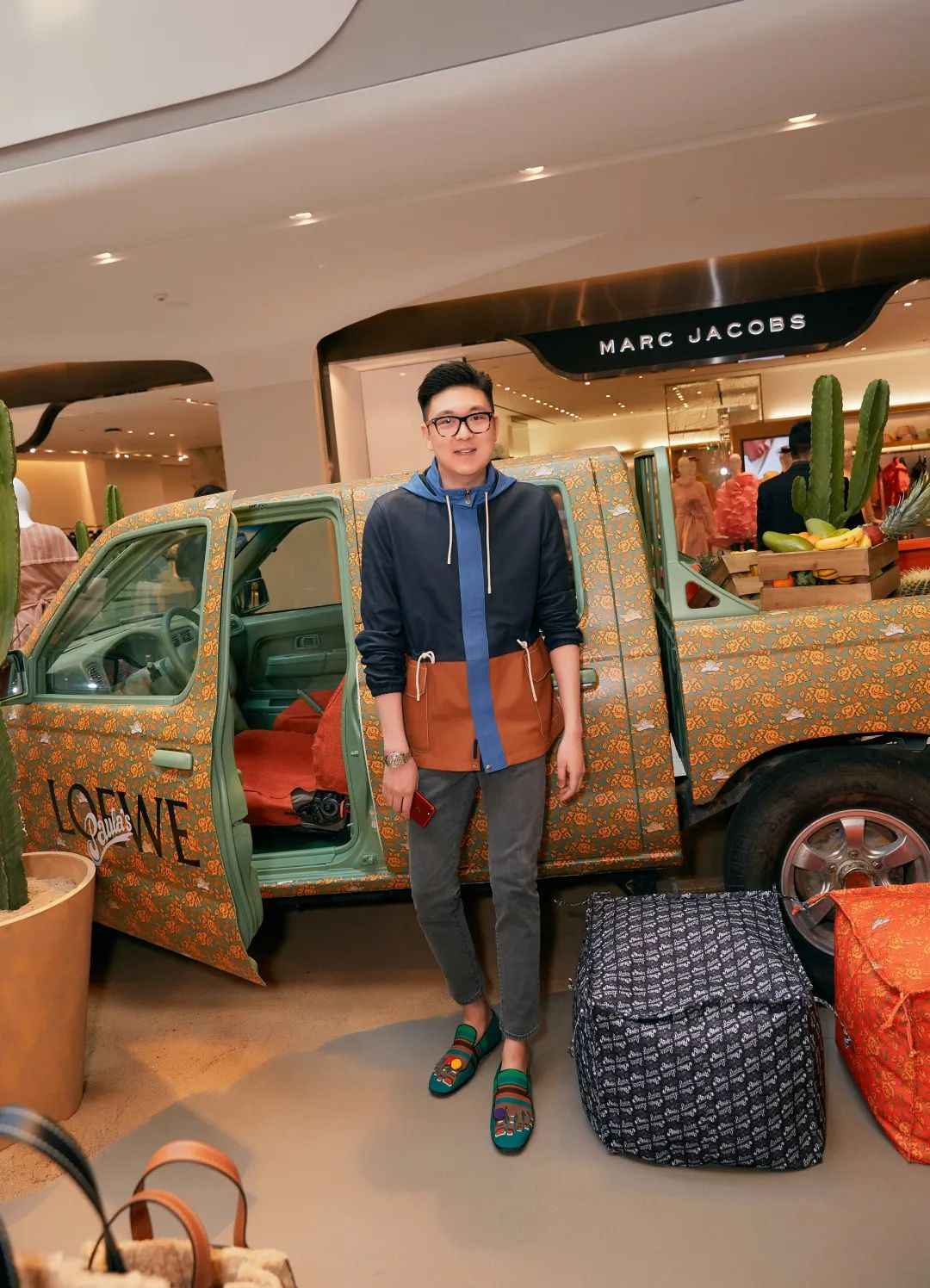 去朋友公司上班会有什么体验,去朋友公司带东西