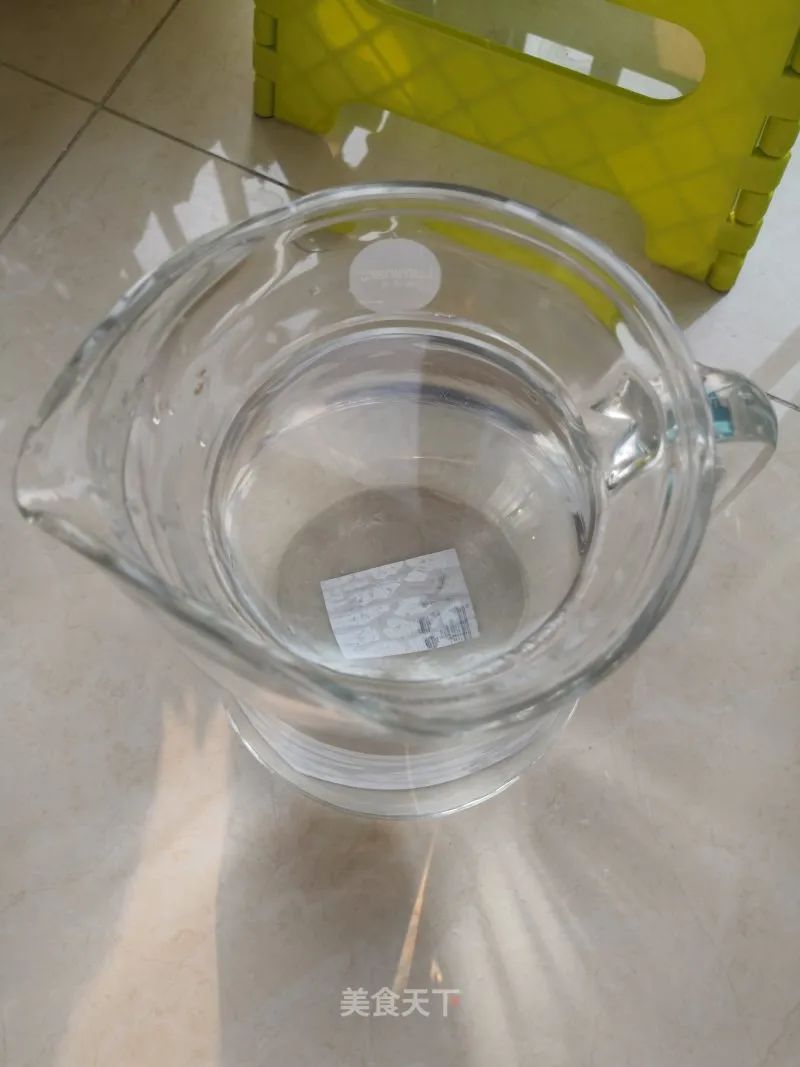 教大家做好吃爽口的四川泡菜，口感脆生，开胃解腻