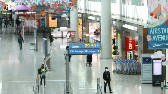 最新疫情冲击外贸,新冠疫情持续冲击法国旅游业