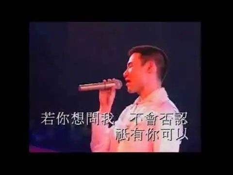 尼龙校草｜你的夏日运动场，就差这位复旦排球队帅哥朱启航了