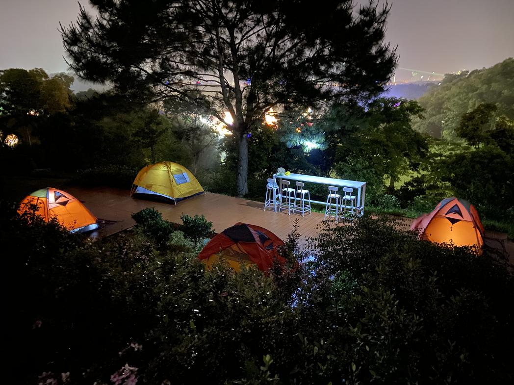 星空下帐篷度假酒店,旅游免费帐篷露营住宿