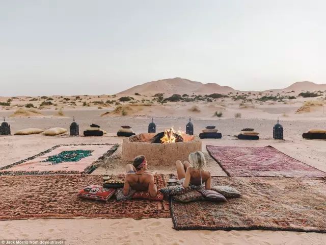 一张照片卖6万的清洁工，靠穷游把美女娶回了家