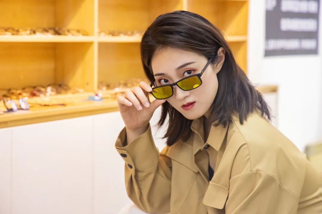 蔡司依视路镜片五折送镜框,蔡司依视路3.6折多少钱