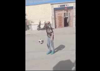 疫情背景下的足球暖流，*疆新**阿克苏市足球线上打卡