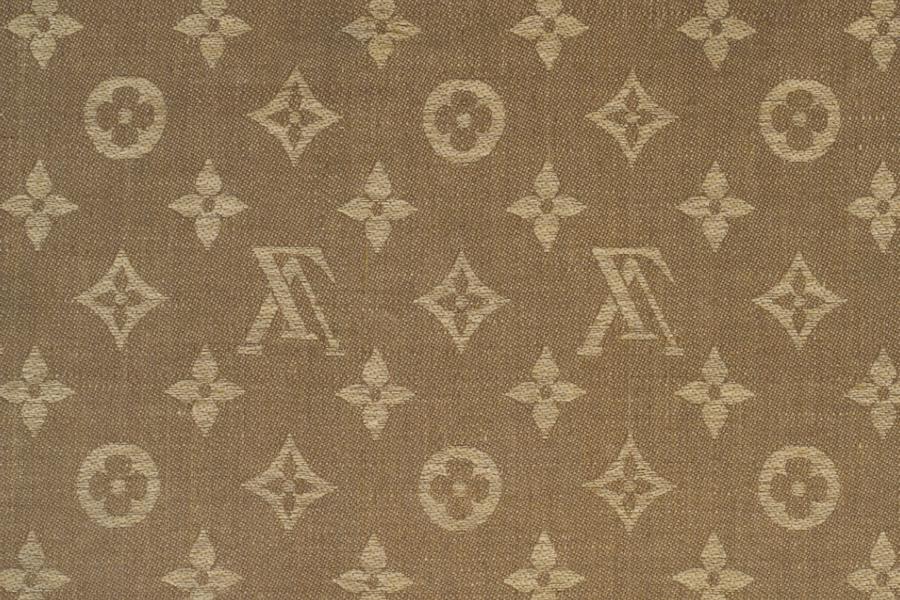 一只硬箱的传奇之旅