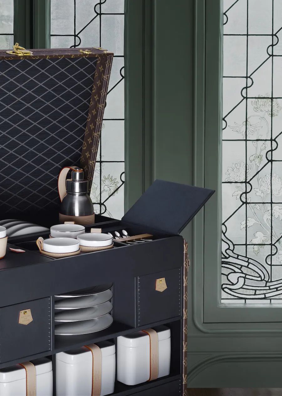 一只硬箱的传奇之旅