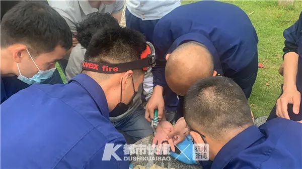 宝格丽18k金机械男表试戴,朋友的婚戒别乱戴