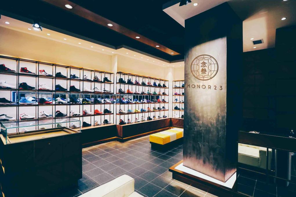 球鞋超好超好看也便宜的球鞋推荐,全世界排名前十的球鞋店铺