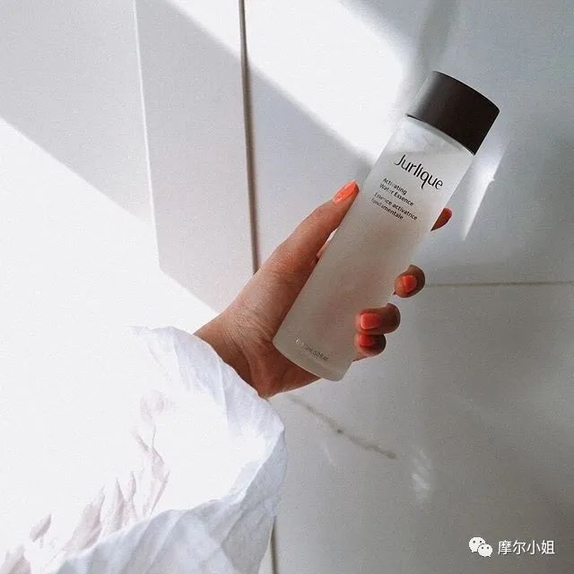 澶忓浼戦棽琛ｆ湇,澶忔棩8浠跺