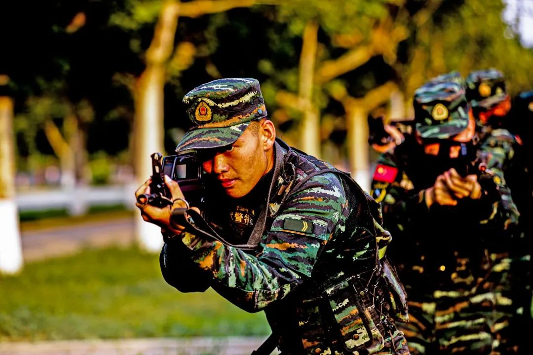 鏄熸湡鐗瑰垔,姣忓懆鐗瑰垔