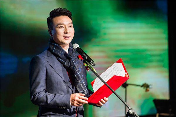 康辉热搜新闻联播,康辉的热搜