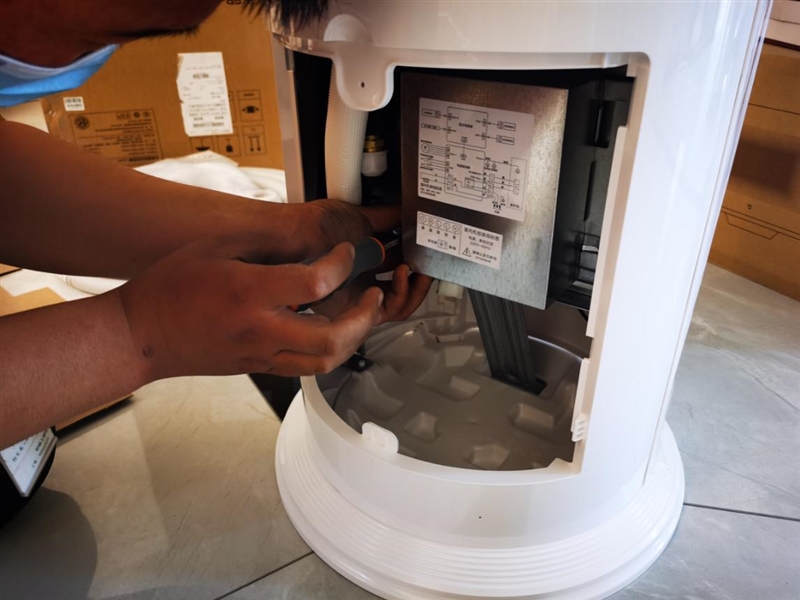 躺在沙发上吹着自然风,小米空调新风自然风柔风