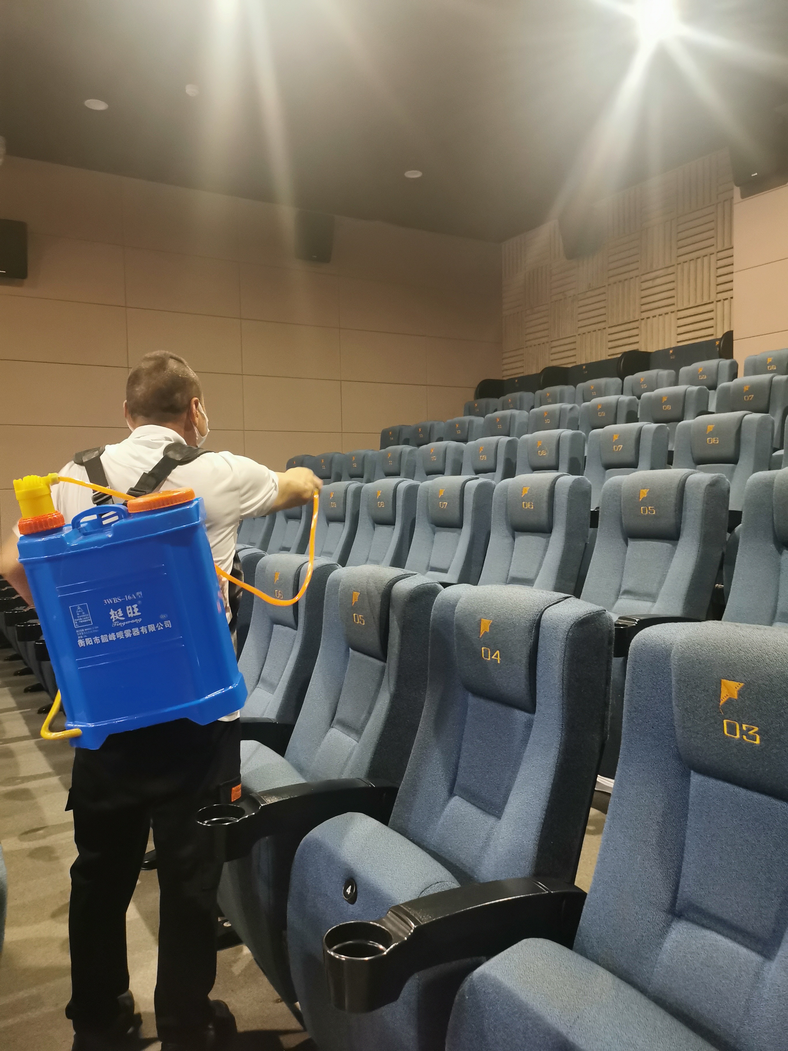 老电影胶片如何放映,老片新片