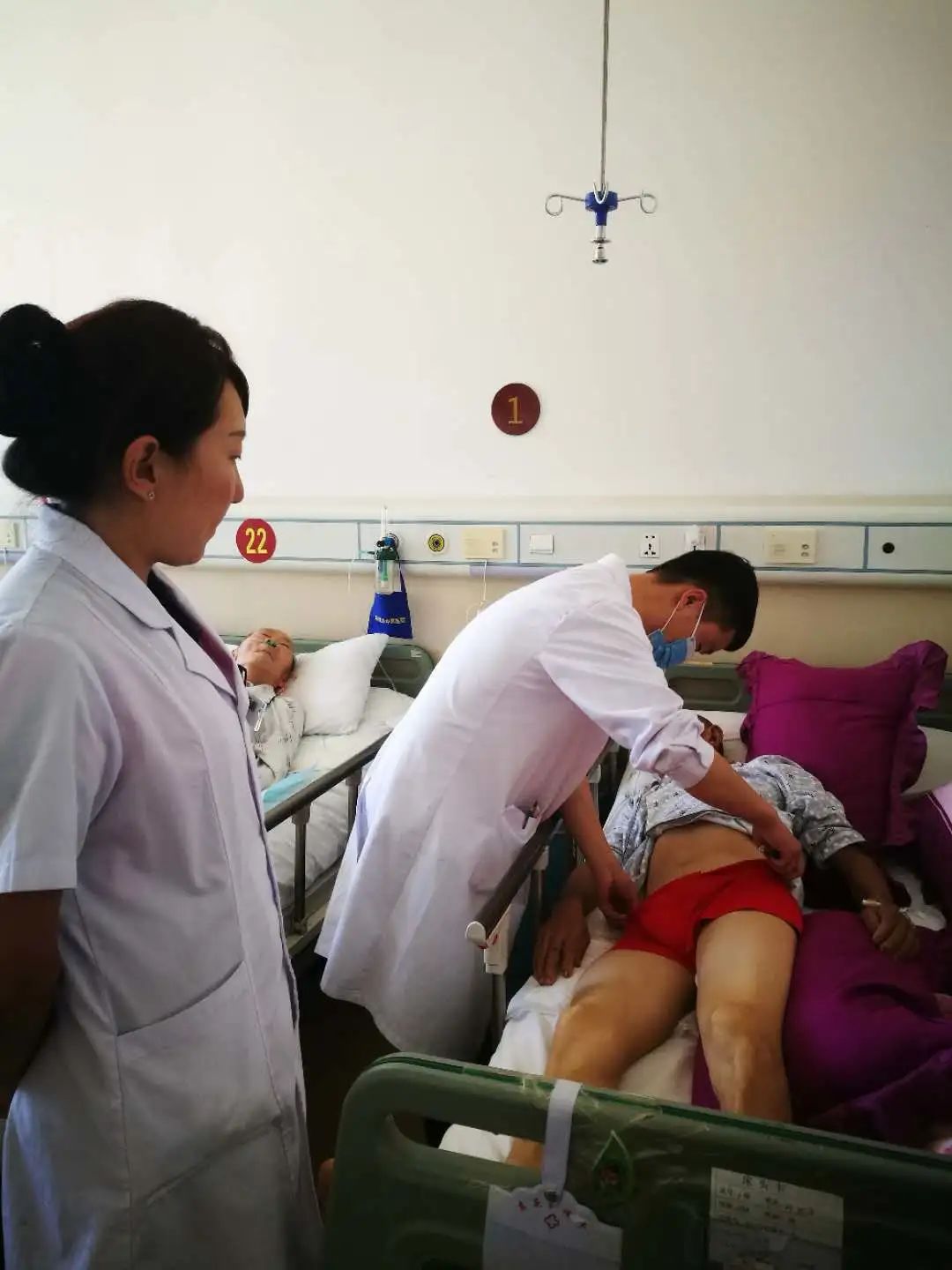 骨折后医生怎么处理,骨折后医生复位