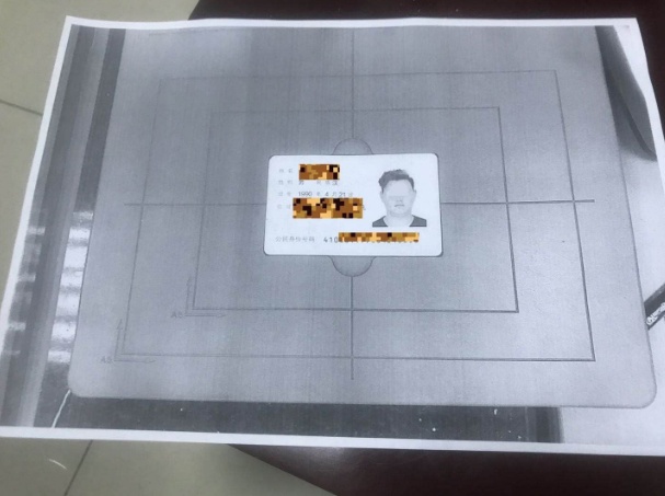 因为银行卡流水高达2500万被刑拘,男子到银行存钱100000遭到刁难