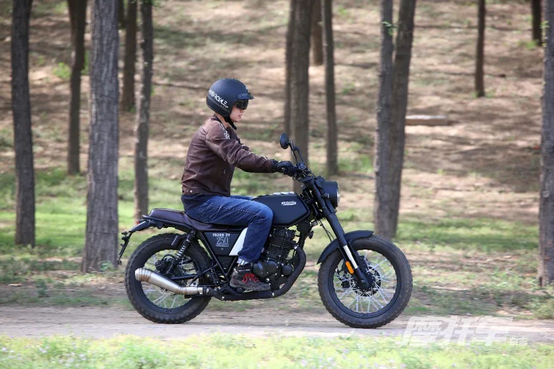 新款布雷斯通蓝卡评测,布雷斯通蓝卡22款和23款区别