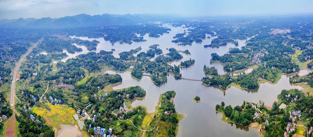 多彩新区|贵平，在那桃花盛开的地方！