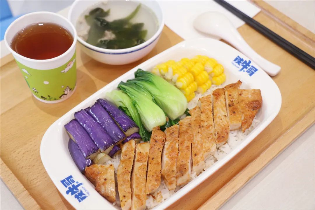 午餐吃什么牛排好吃又简单,晚餐吃什么牛排比较好吃