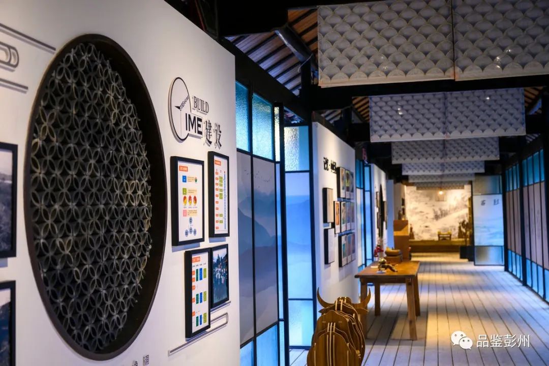 这是一幅堪比74个标准足球场大小的水墨画？彭友：来，做“画中人”