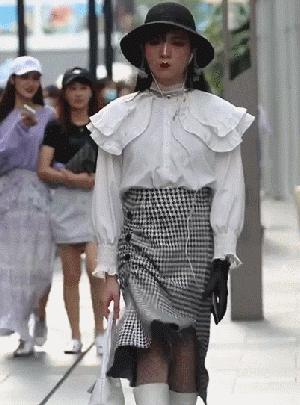 成都太古里街拍出现过哪些网红,成都太古里街拍今日最新潮牌