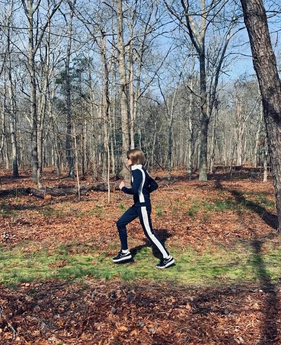 别追BM风了,今年做个NIKE女孩吧