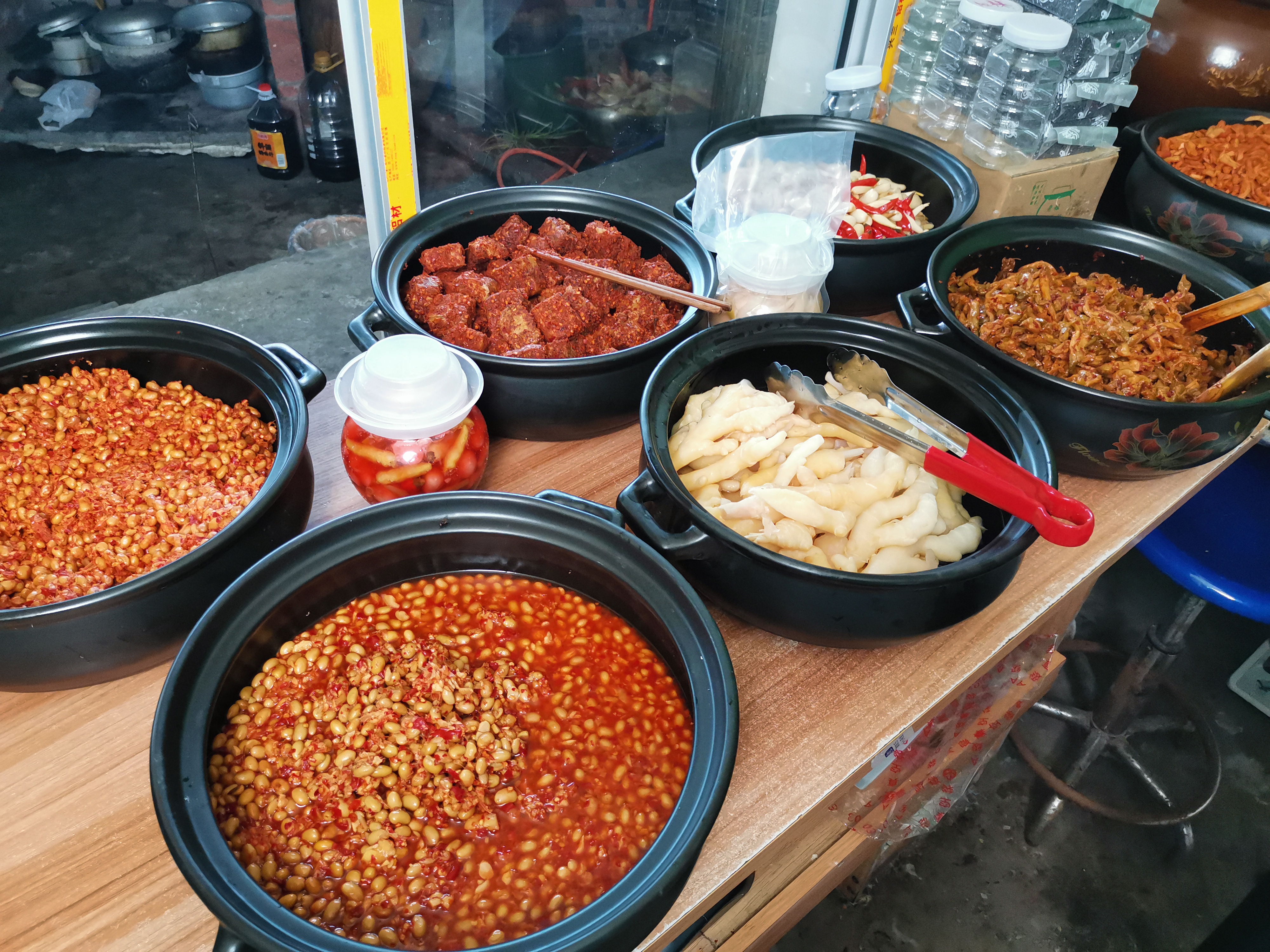 关注｜忠县：甜蜜触“电”助力“云”就业——互联网经济下的“村播”进化之路