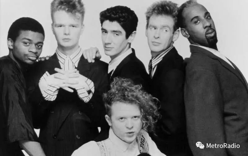 Hey！我们是来自Manchester的就是红乐队！|PluStar