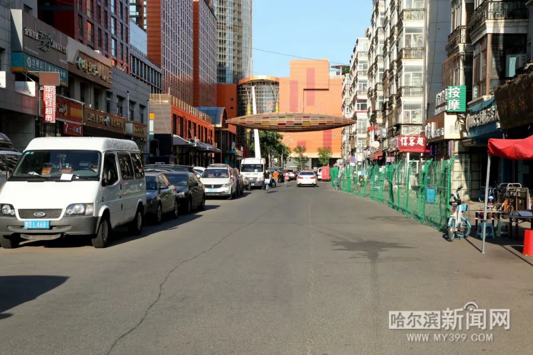 交警整治违停车,哈市违停处罚