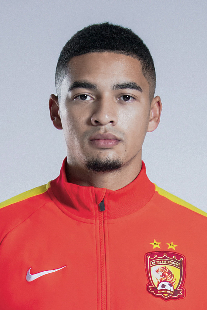 恒大新帅曝光,2019赛季恒大定妆照