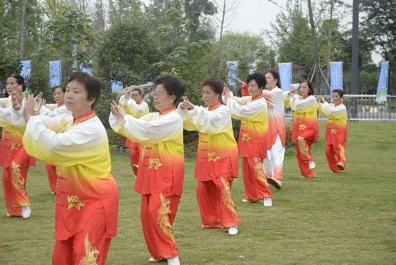 崇州社区健身器材,未来社区健身