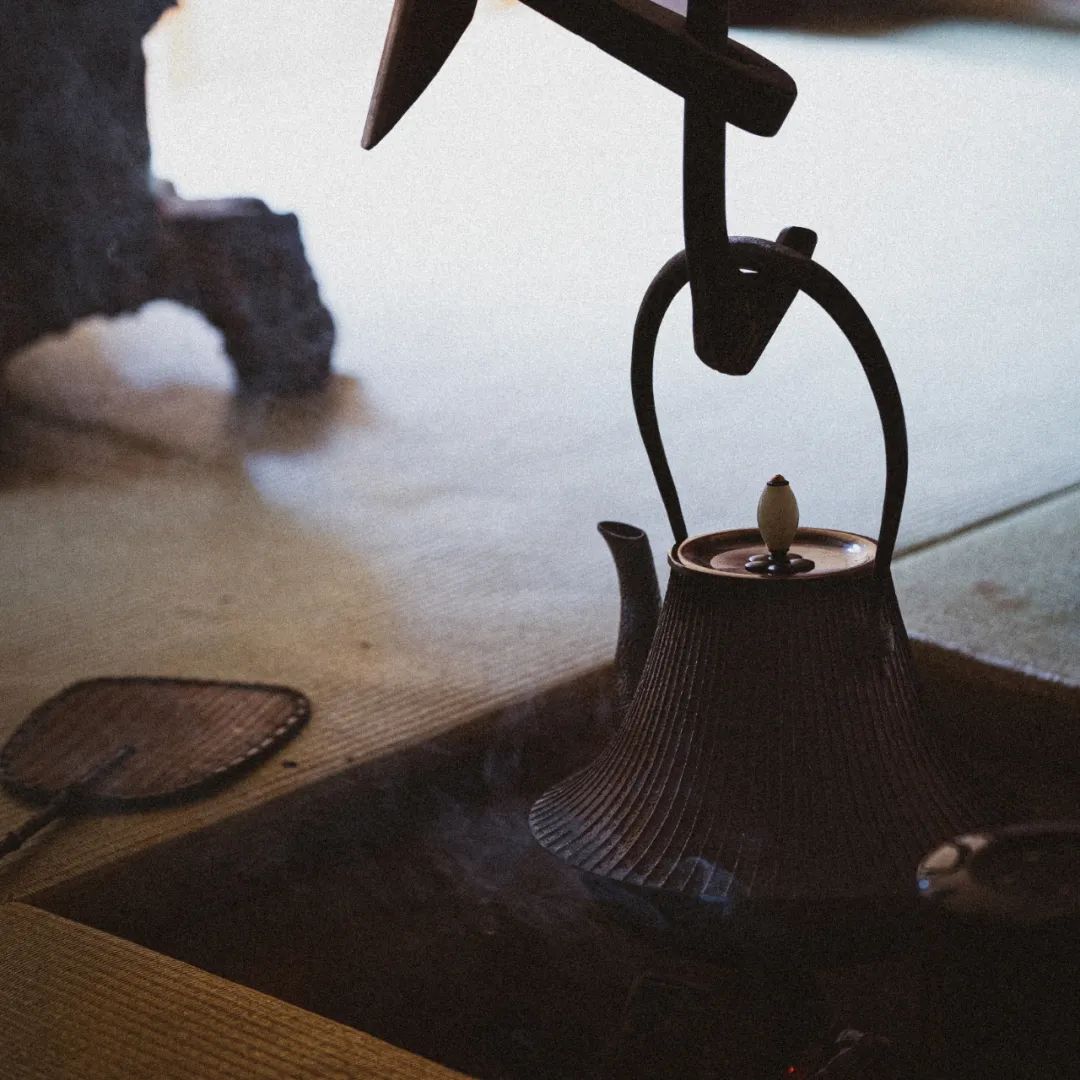 一把烧开水的壶,日式烧茶铁壶