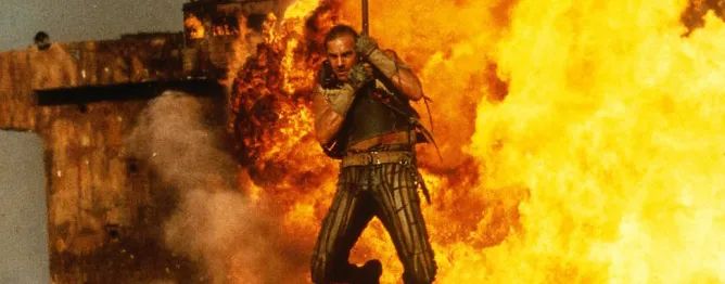 删减40分钟、被央视点名，这出票房悲剧被误解了25年