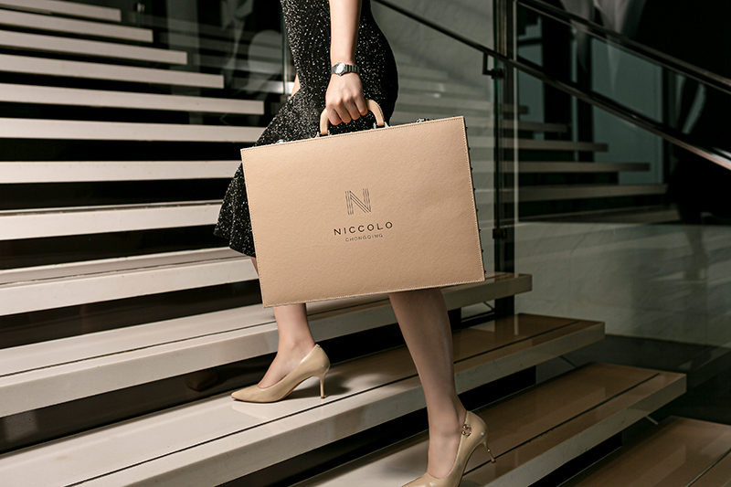 涓婃捣甯傛亽闅嗗箍鍦哄崱鍦颁簹,涓婃捣鎭掗殕骞垮満鍗″湴浜氫笓鍗栧簵璇︽儏