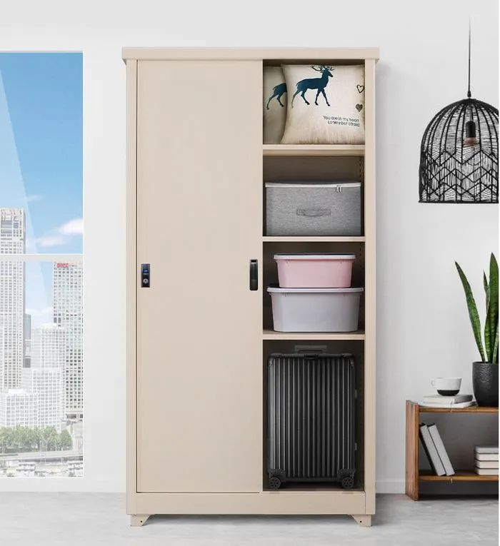 阳台空间太小稍微装一下就很实用,阳台浪费空间