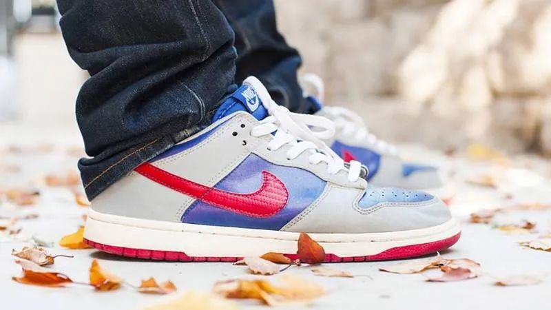 潮鞋速递|“盗版鞋”把章盖到正版上,就问你服不服?